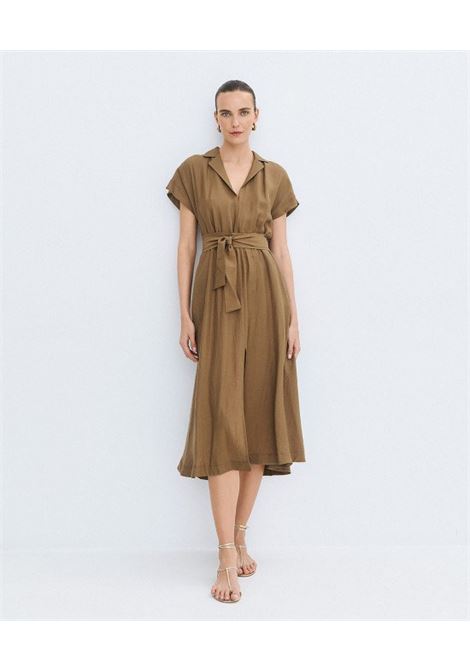 Vestito con una cintura elastica e colletto ACCESS fashion | 63-3386-168CHOCO